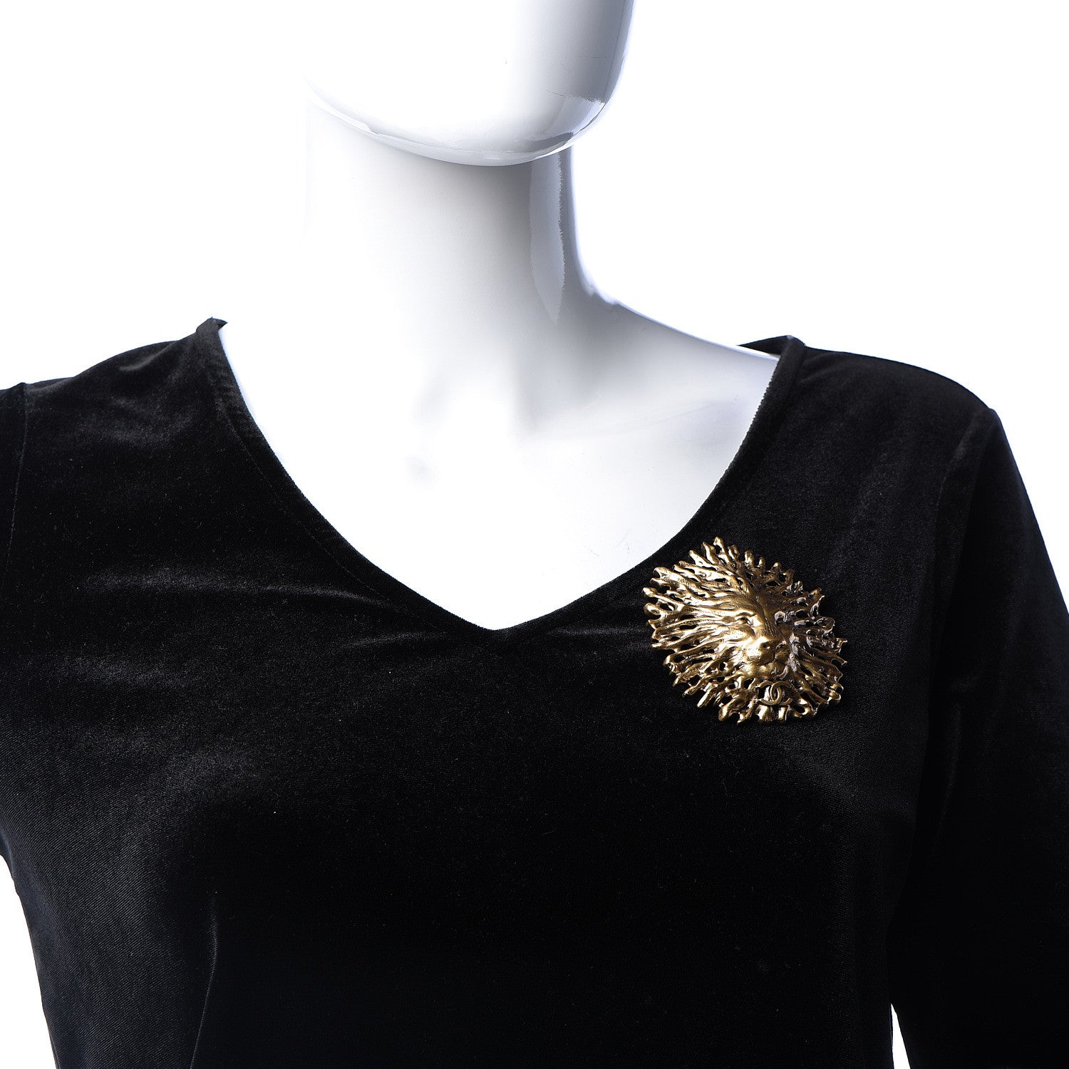 Chanel CC Lion Brooch Gold 2 of 5