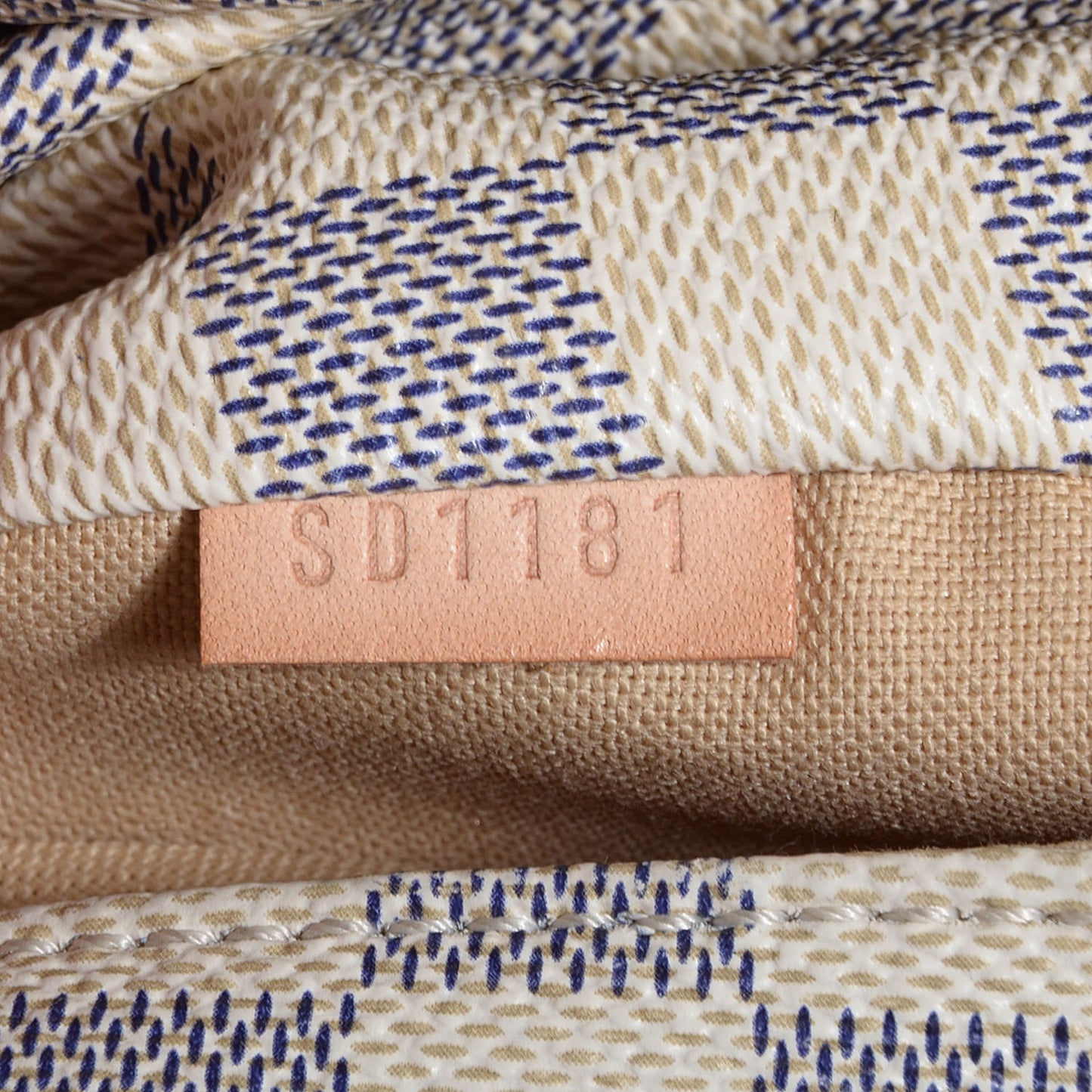 Damier Azur Totally MM