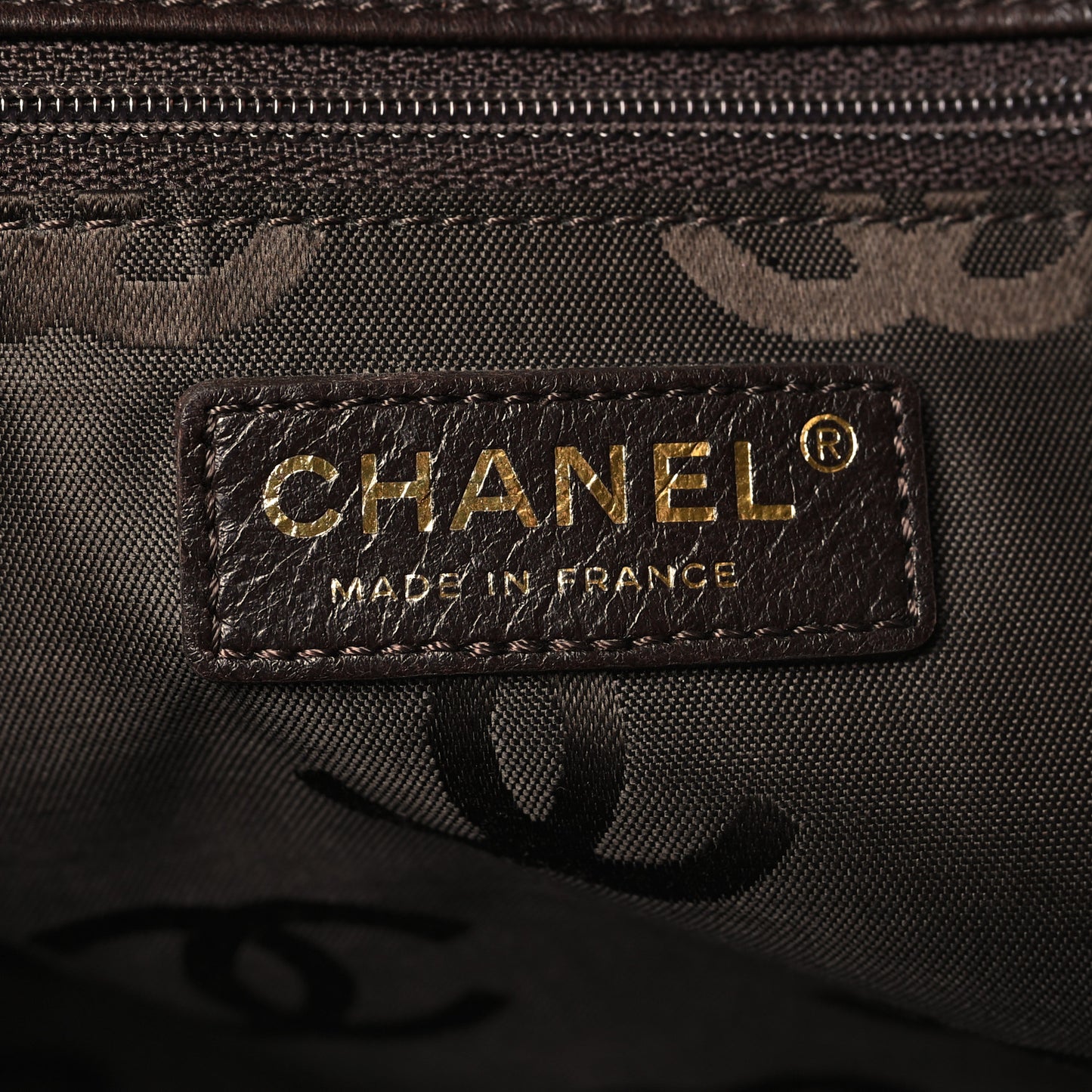 Woven Straw Quilted Shopping Tote Black