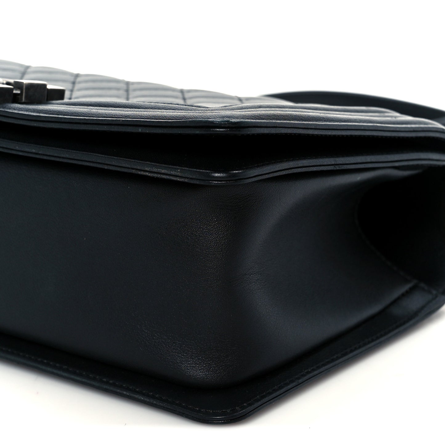 Lambskin Quilted Medium Boy Flap Black
