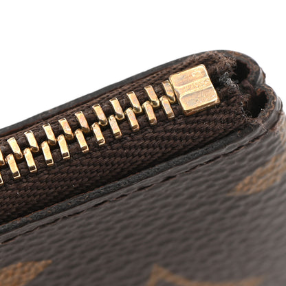 Louis Vuitton Monogram Key Pouch 8 of 13