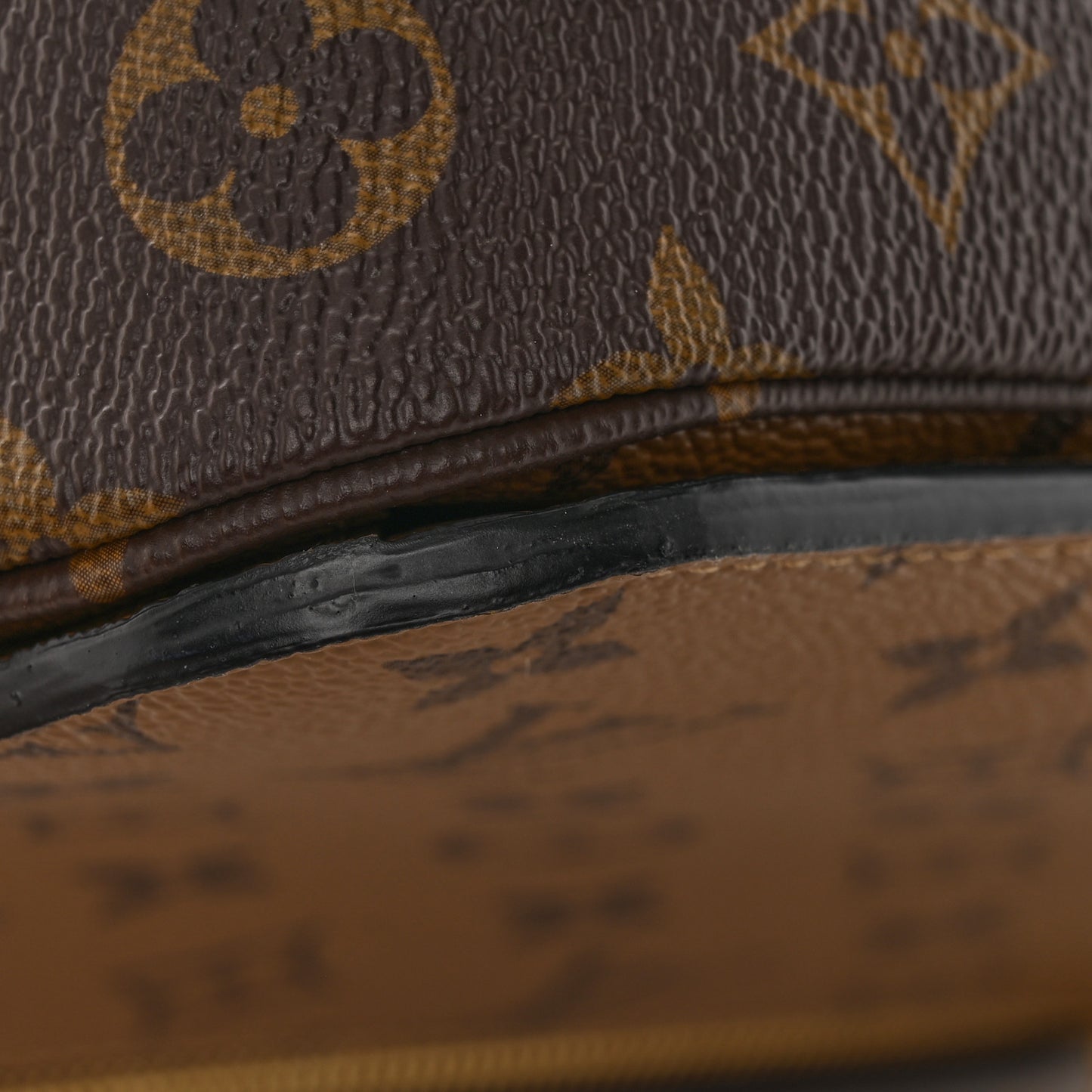 Reverse Monogram Pochette Metis