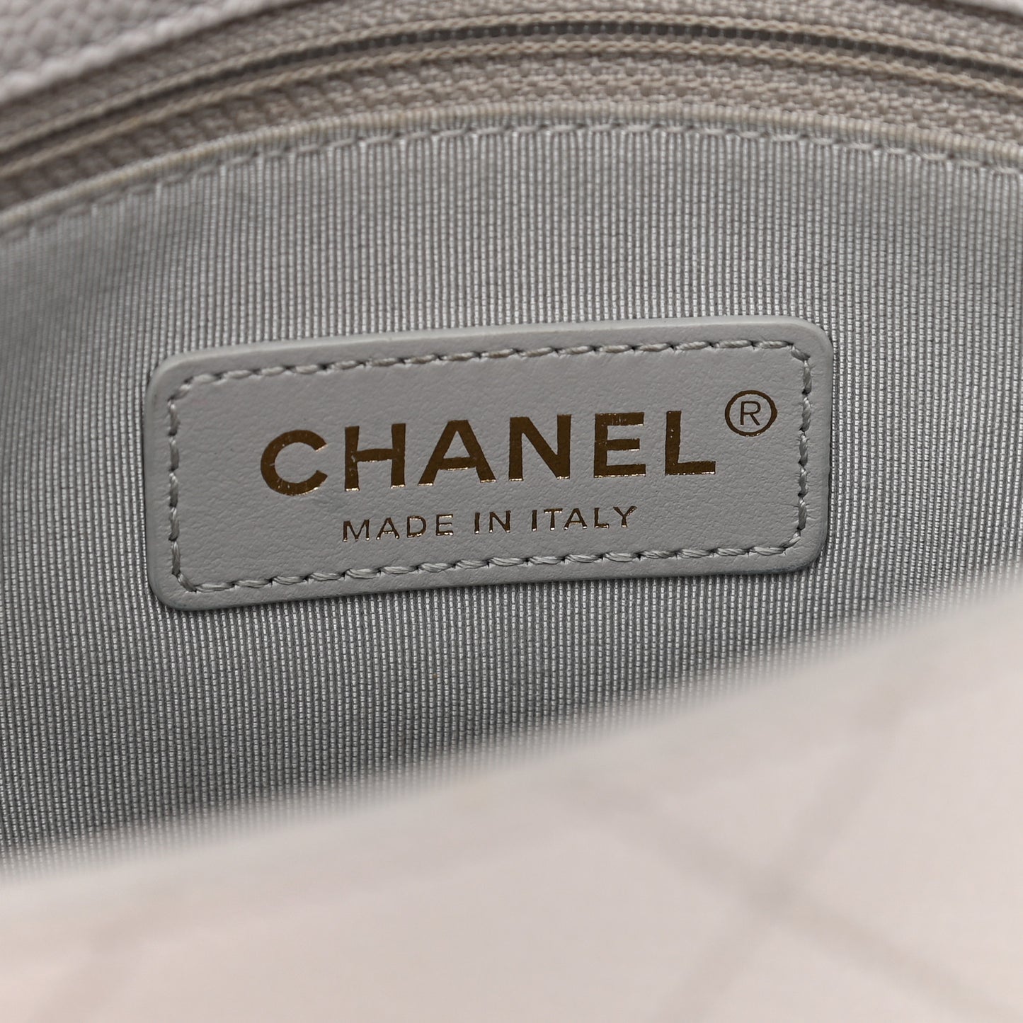 Caviar Quilted Small City Walk Flap Light Grey