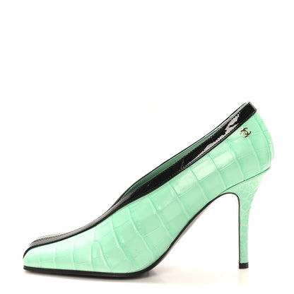Chanel Crocodile Embossed Patent Calfskin Pumps 39.5 Green Black 1 of 10