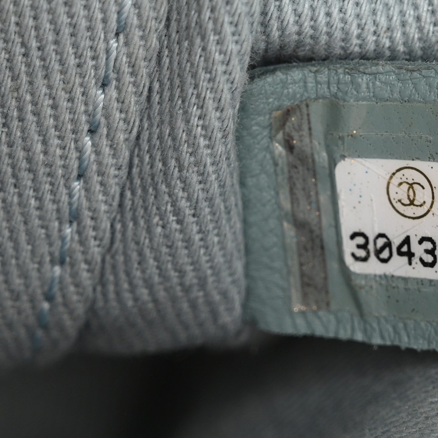 Caviar Quilted Small Business Affinity Flap Light Blue