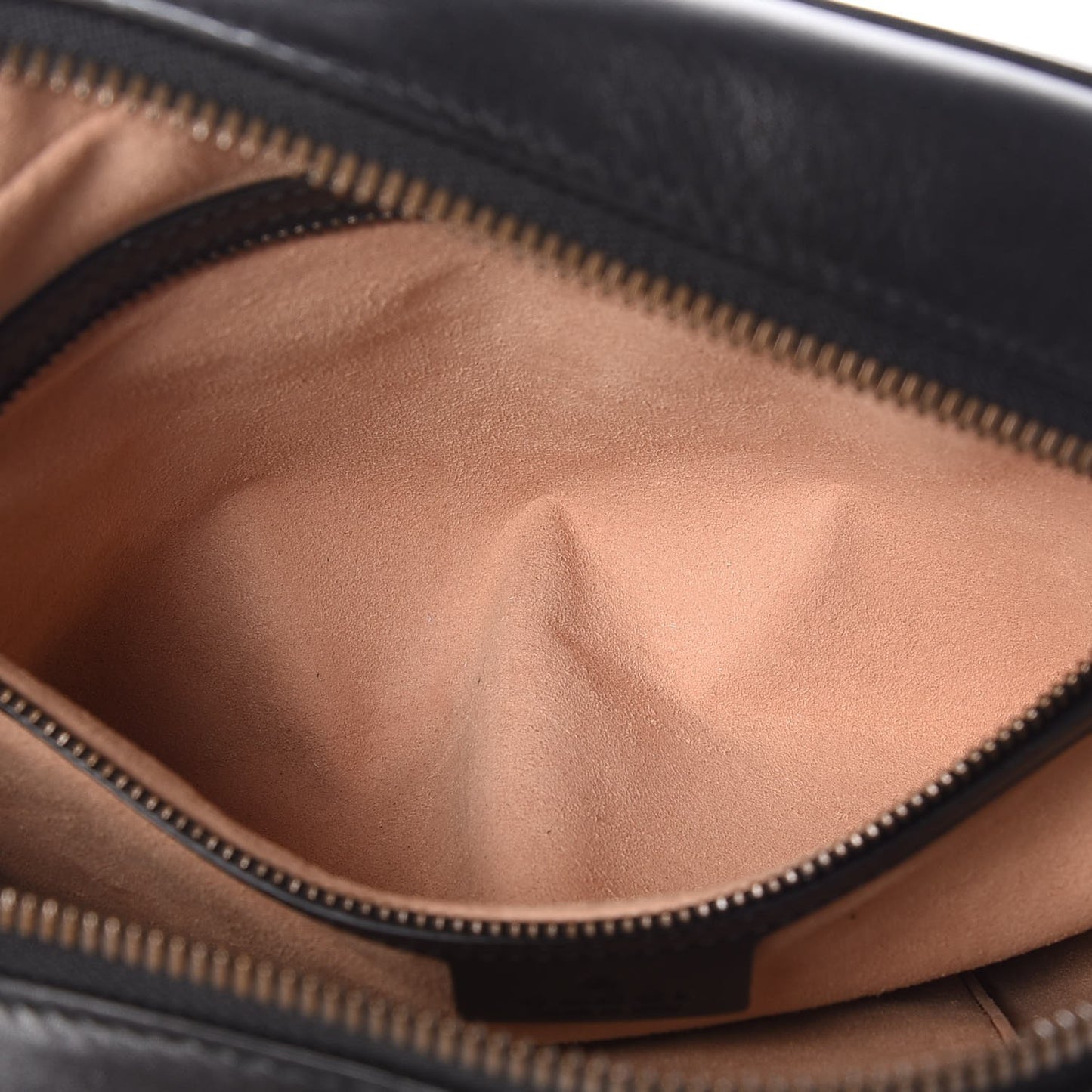 Calfskin Matelasse Medium GG Marmont Chain Shoulder Bag Black