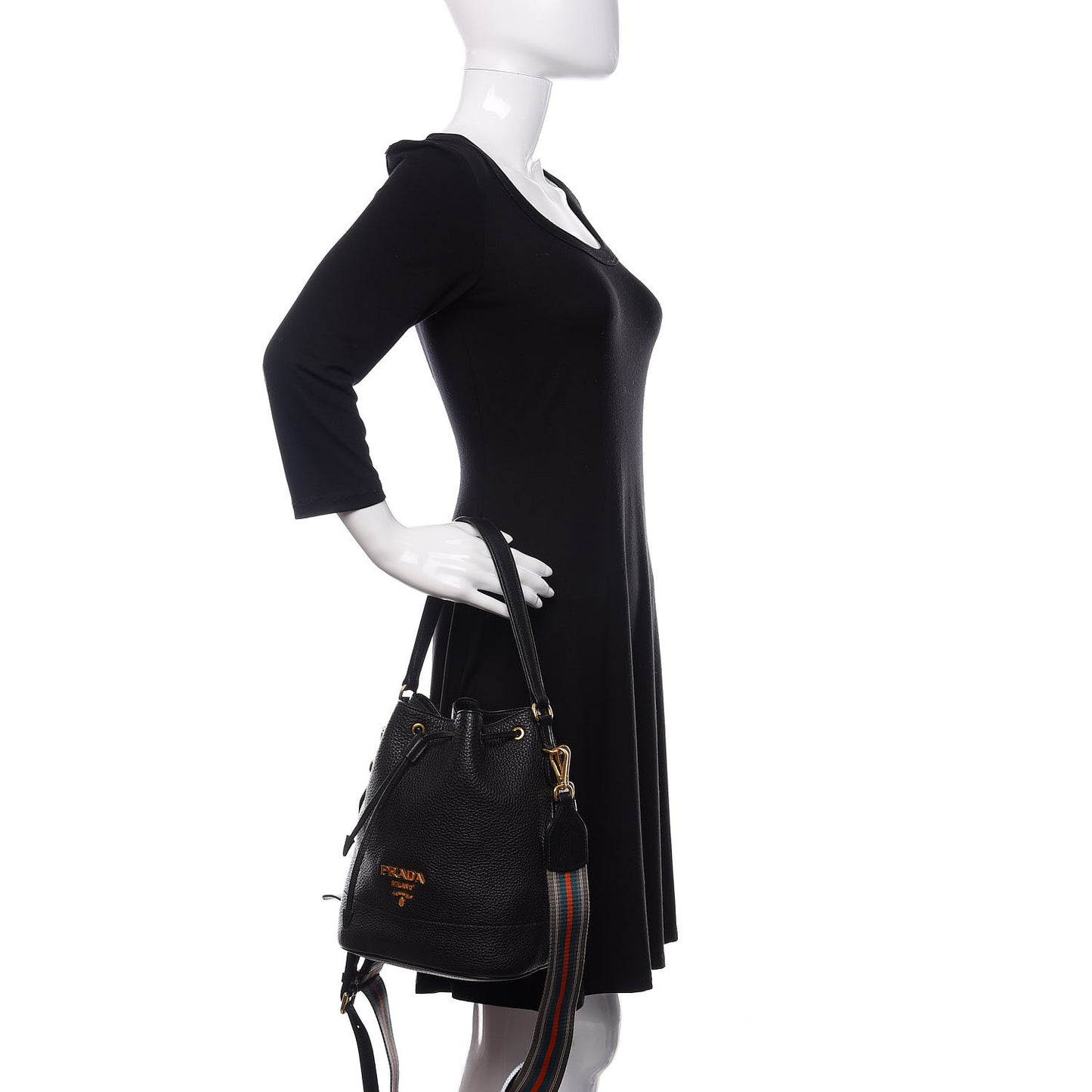 Vitello Daino Drawstring Bucket Black