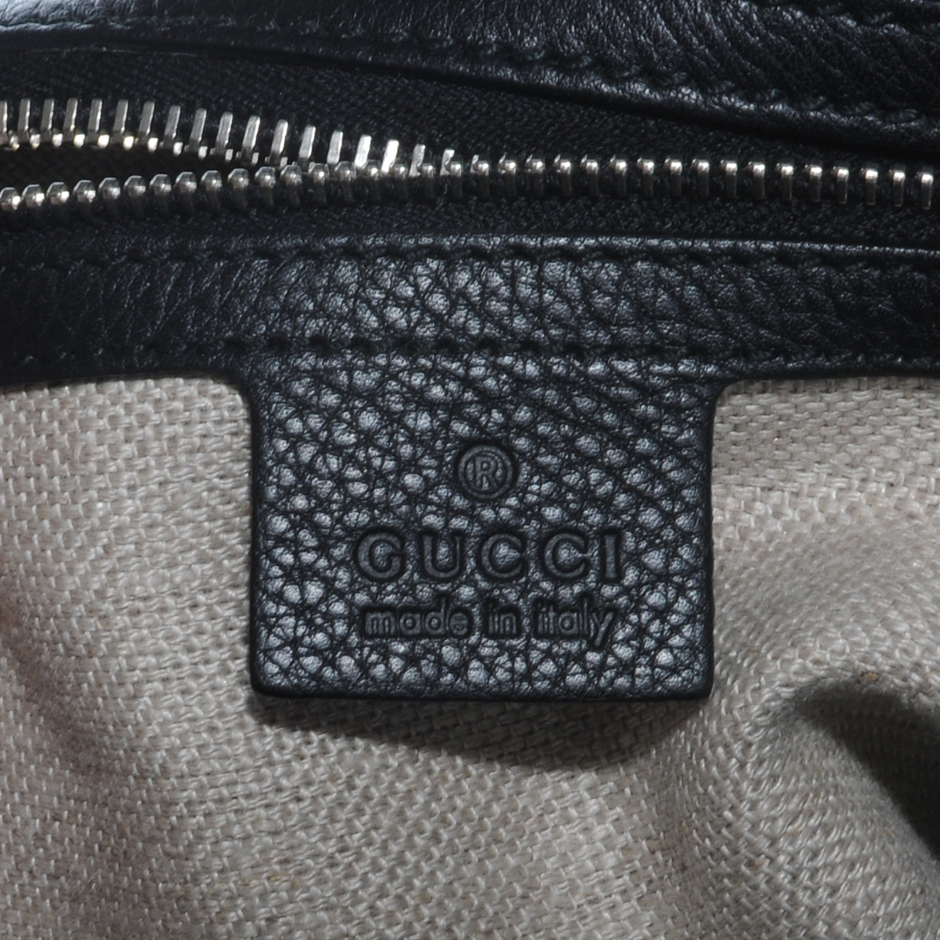 Pebbled Calfskin G Coin Medium Hobo Black