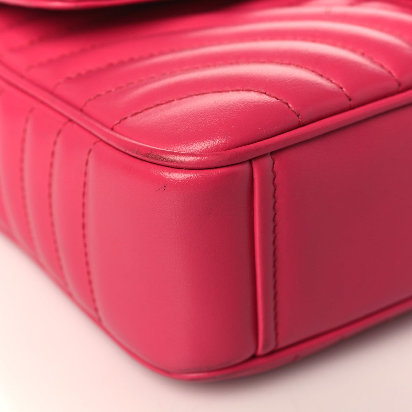 Soft Calfskin Impunture Diagramme Medium Chain Flap Shoulder Bag Magenta