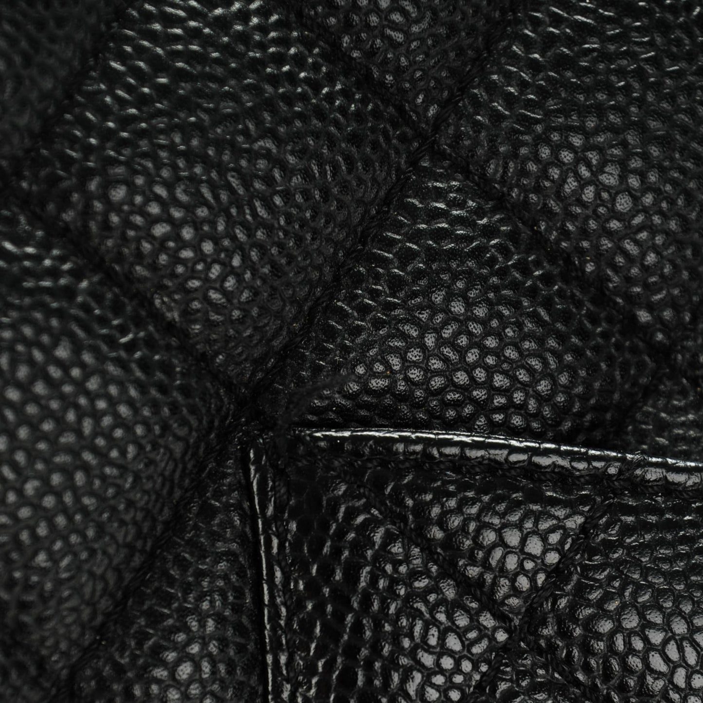 Caviar Petit Shopping Tote PST Black