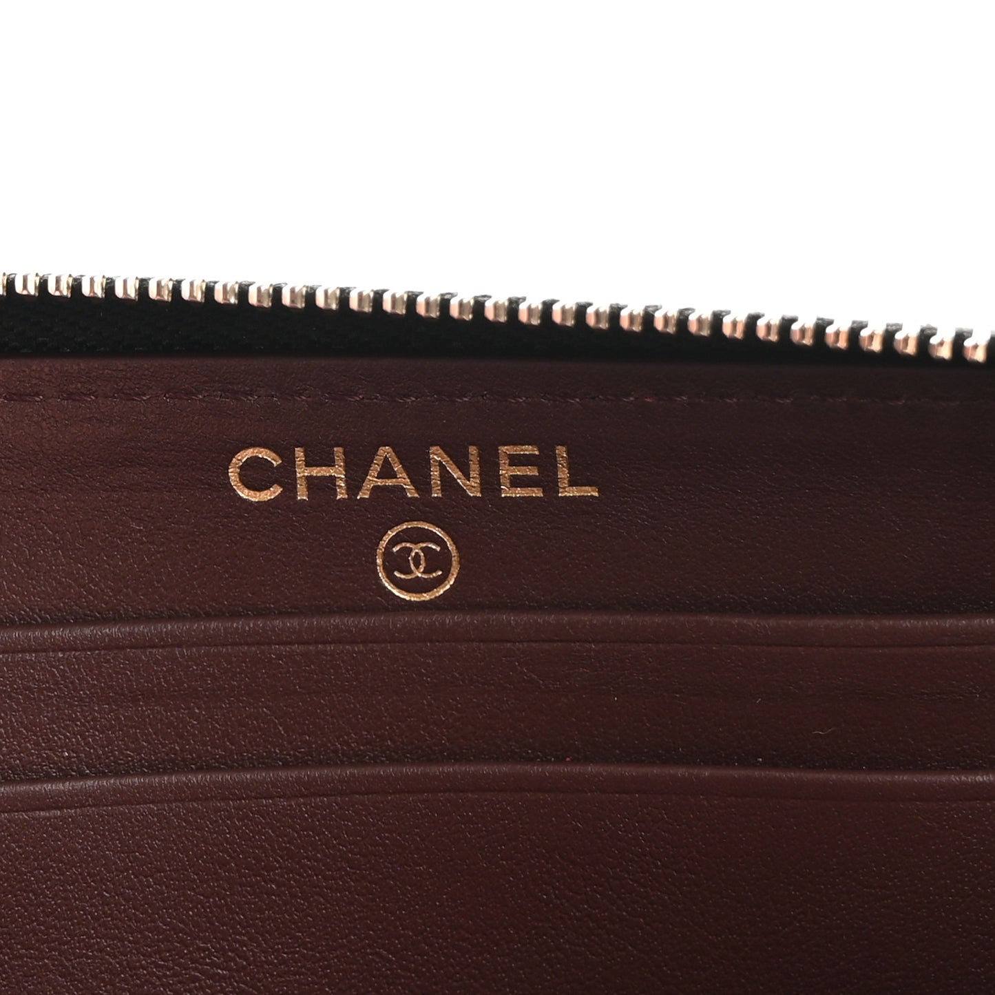 Caviar Quilted Medium Zip Around Wallet Black