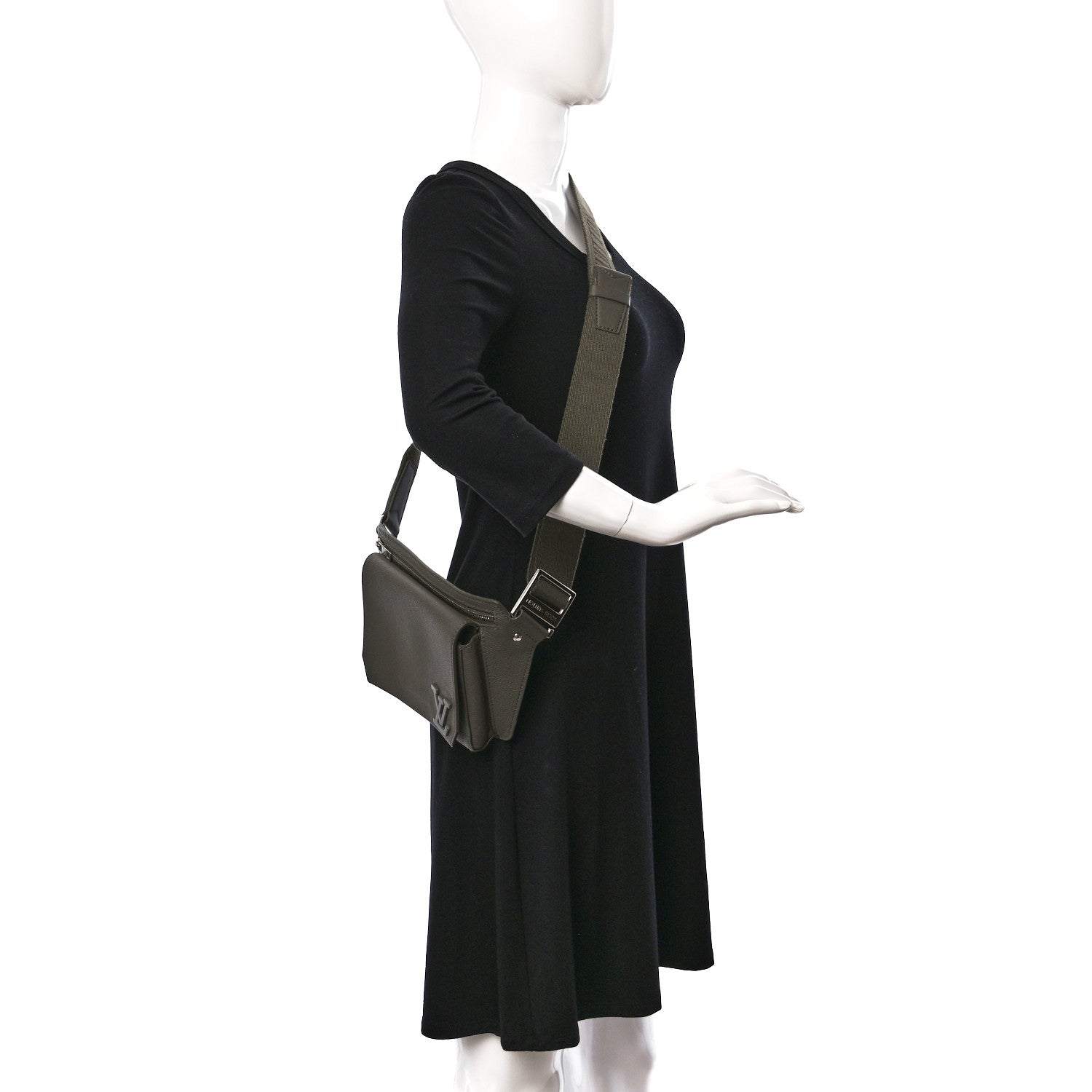 Louis Vuitton Grained Calfskin Aerogram Slingbag Khaki 2 of 9