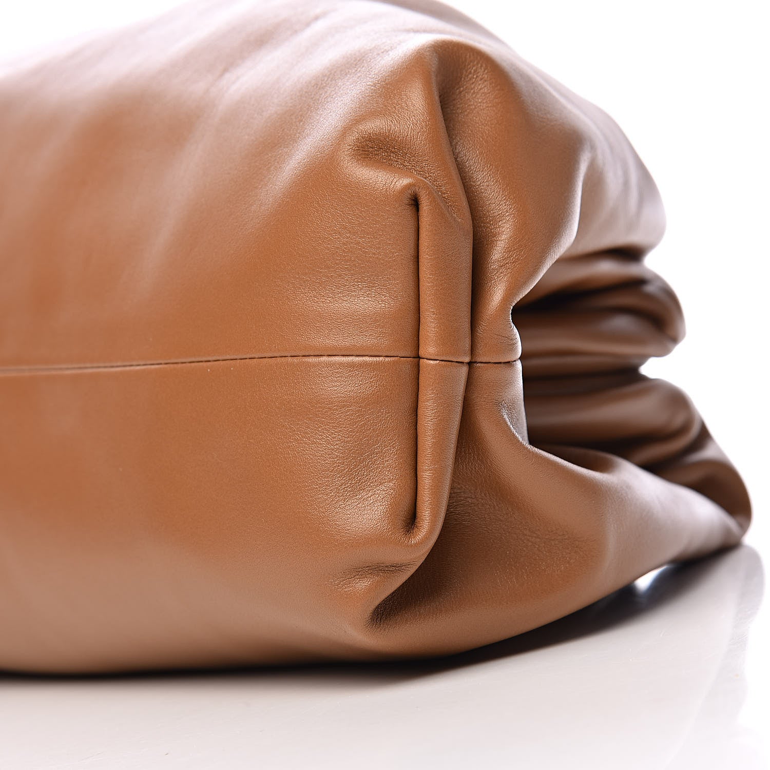 Bottega Veneta Smooth Butter Calf The Pouch Oversized Clutch Cammello 10 of 10