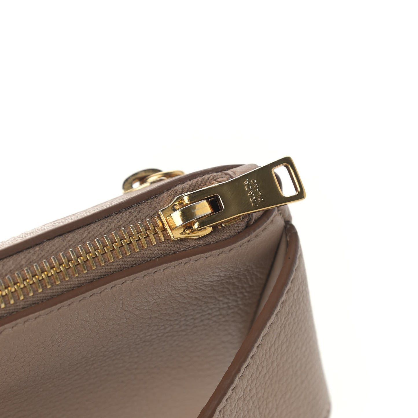 Vitello Daino Belt Bag Cammeo