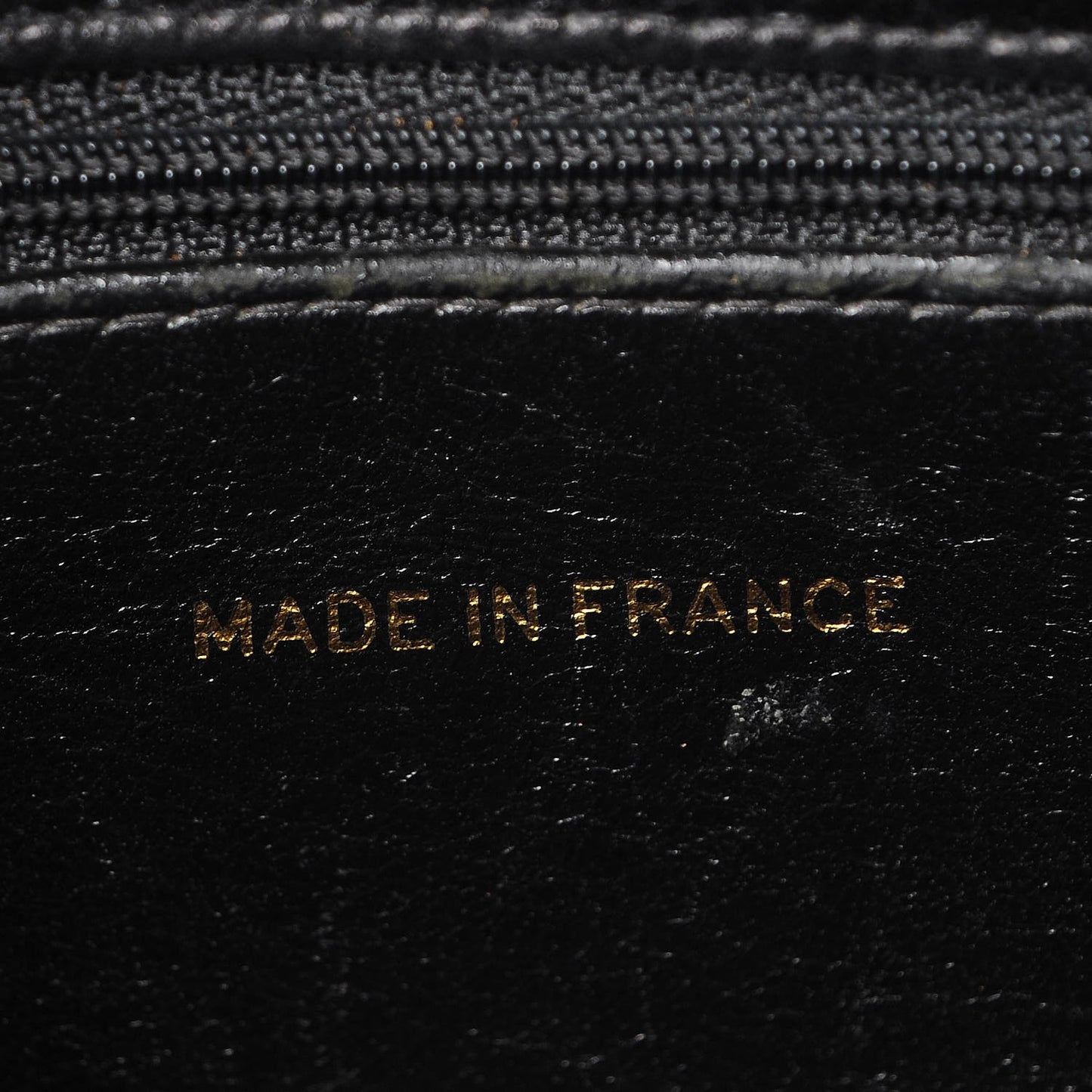Caviar Quilted CC Shoulder Bag Black
