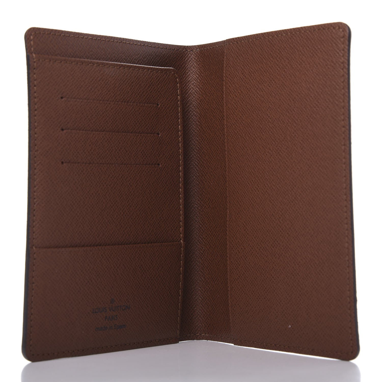 Louis Vuitton Monogram Passport Cover 5 of 8