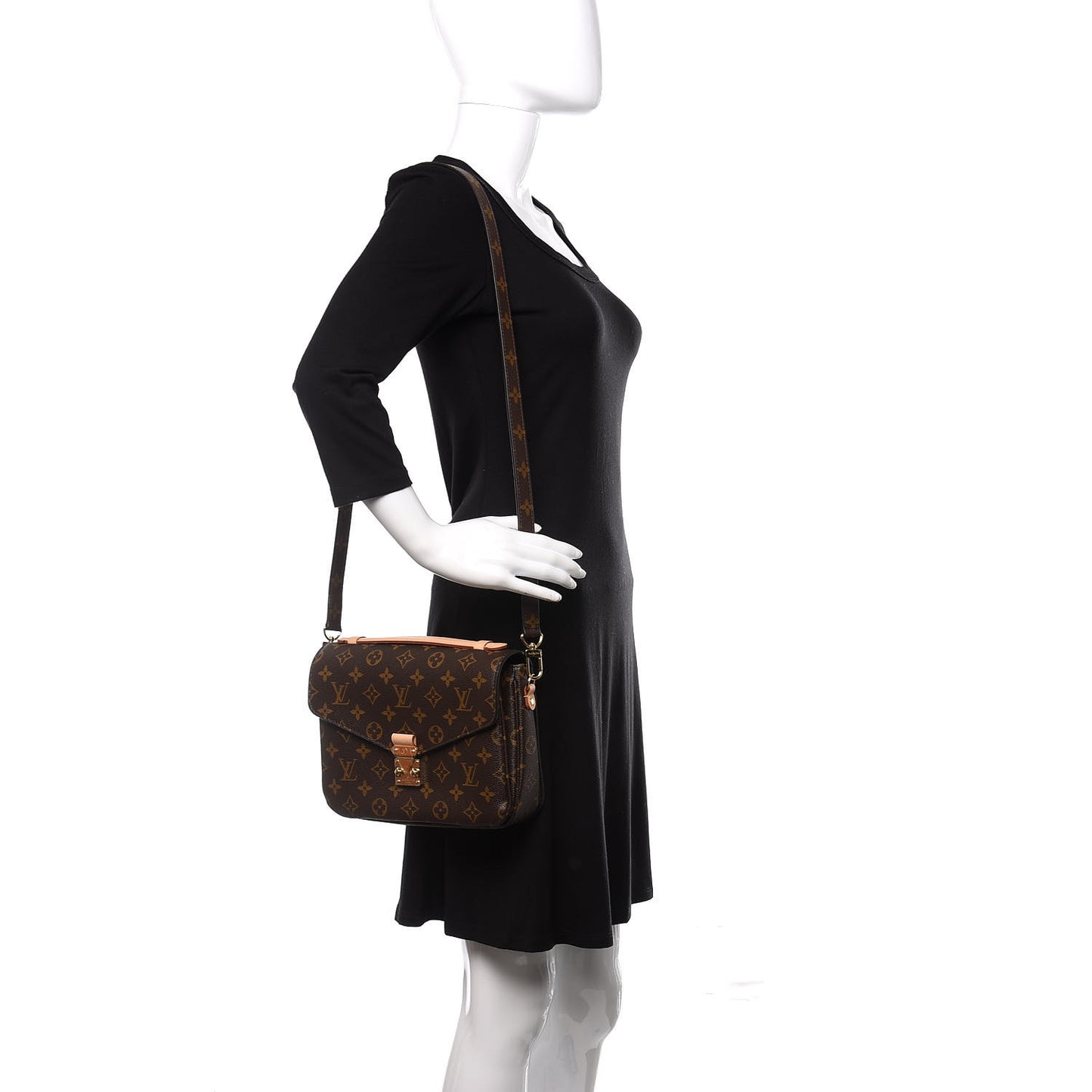 Monogram Pochette Metis
