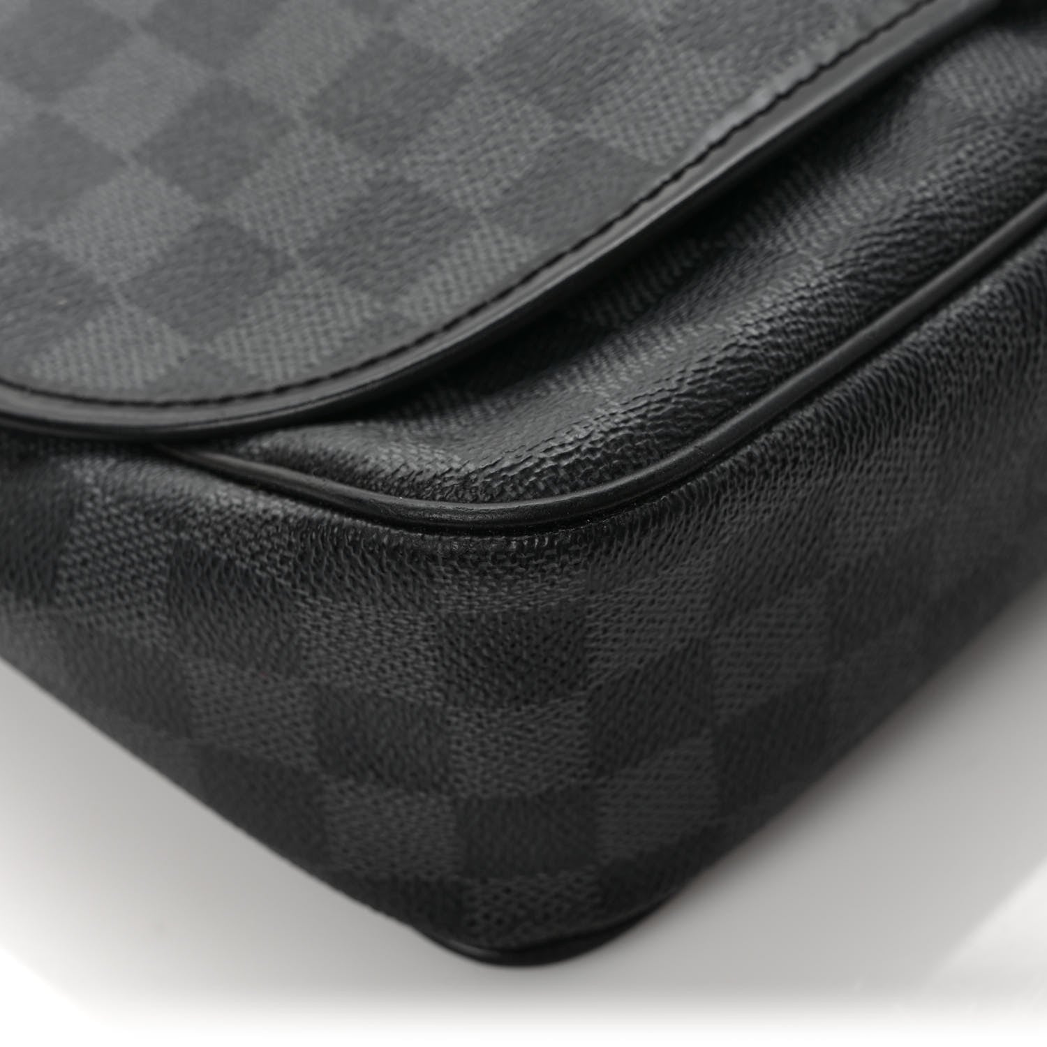 Louis Vuitton Damier Graphite Daniel MM 10 of 11