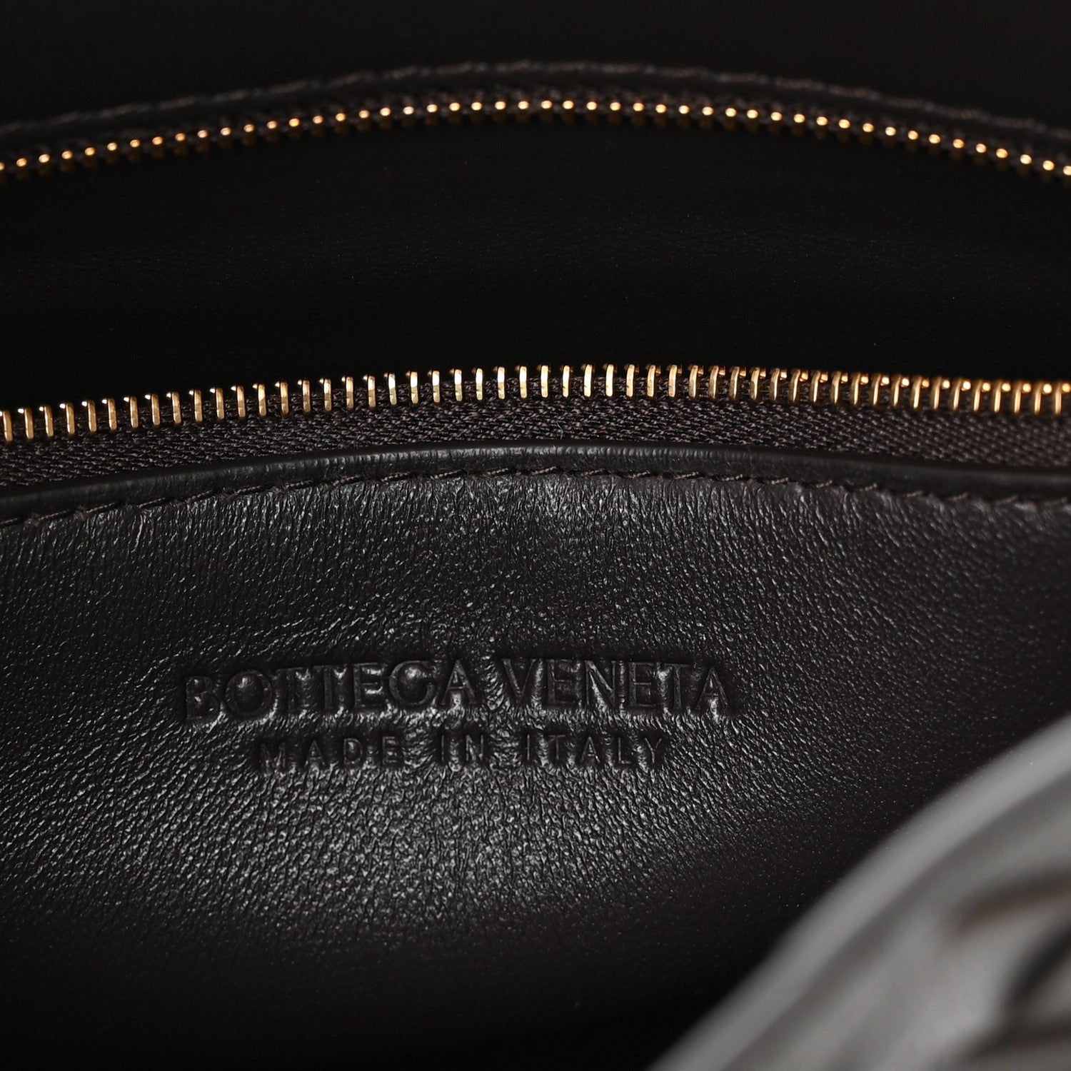 Bottega Veneta Nappa Intrecciato Small Andiamo Bucket Bag Fondant 6 of 11