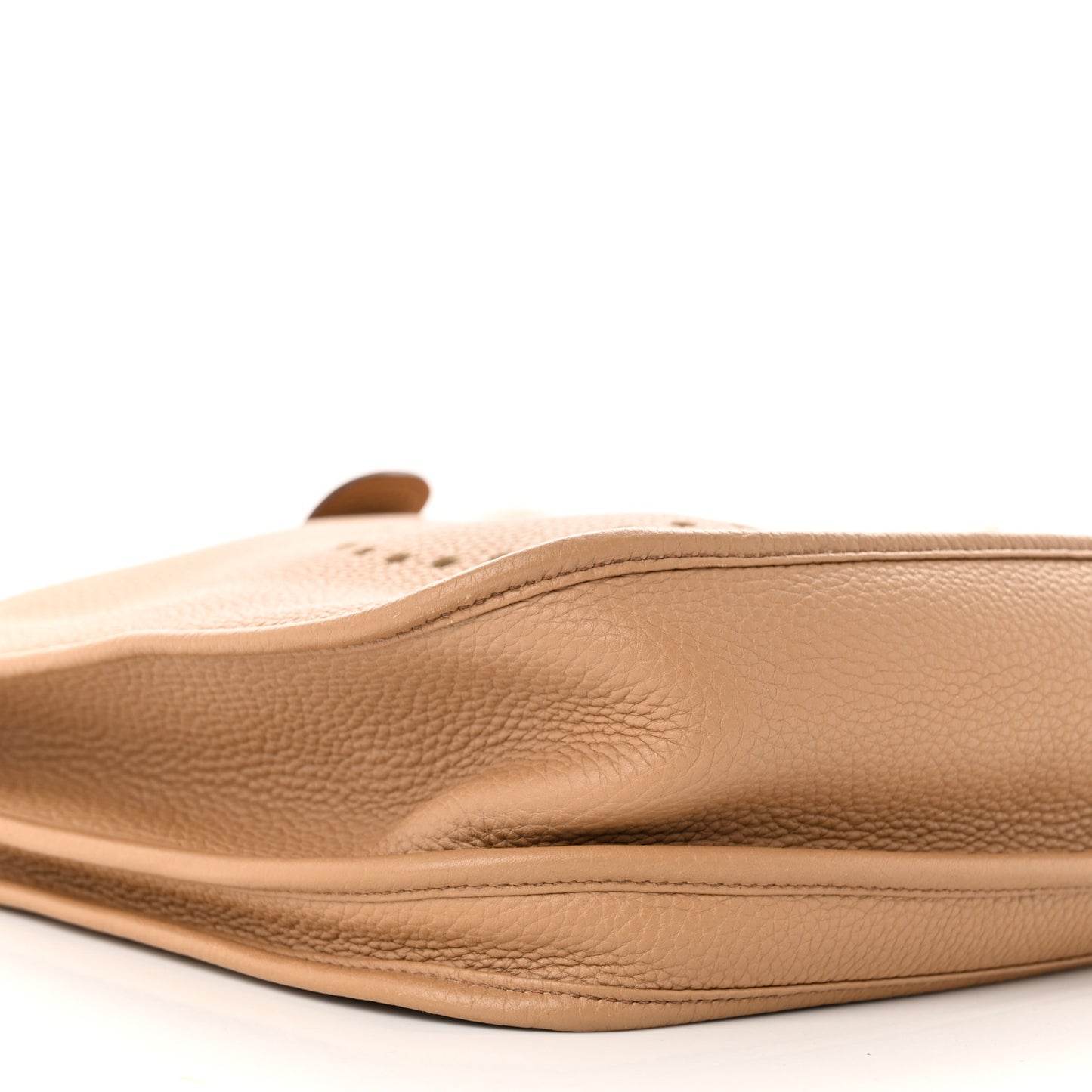 Taurillon Clemence Evelyne III GM Biscuit