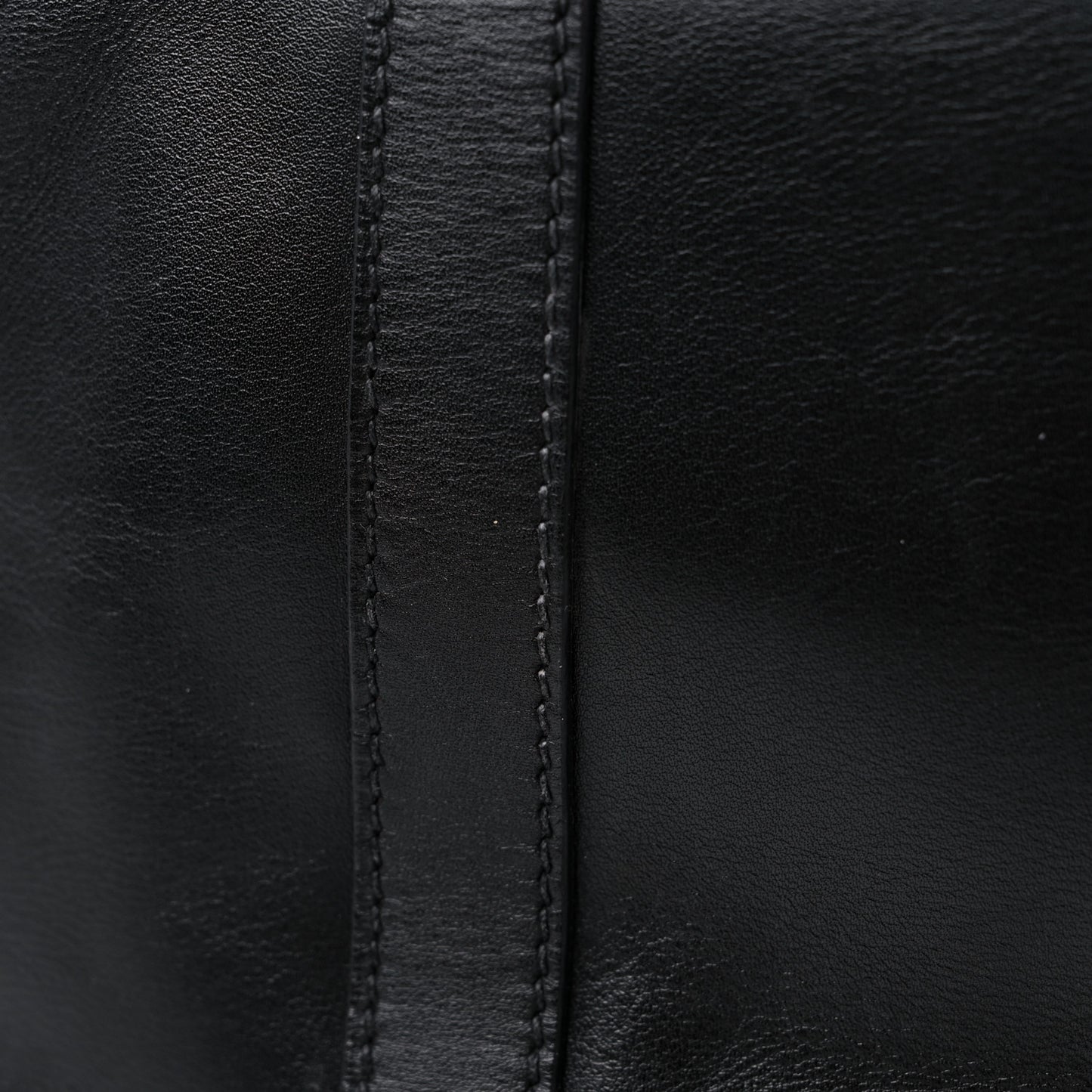 Swift Initiale Black