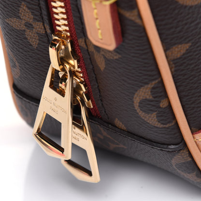 Louis Vuitton Monogram Deauville Mini 15 of 17