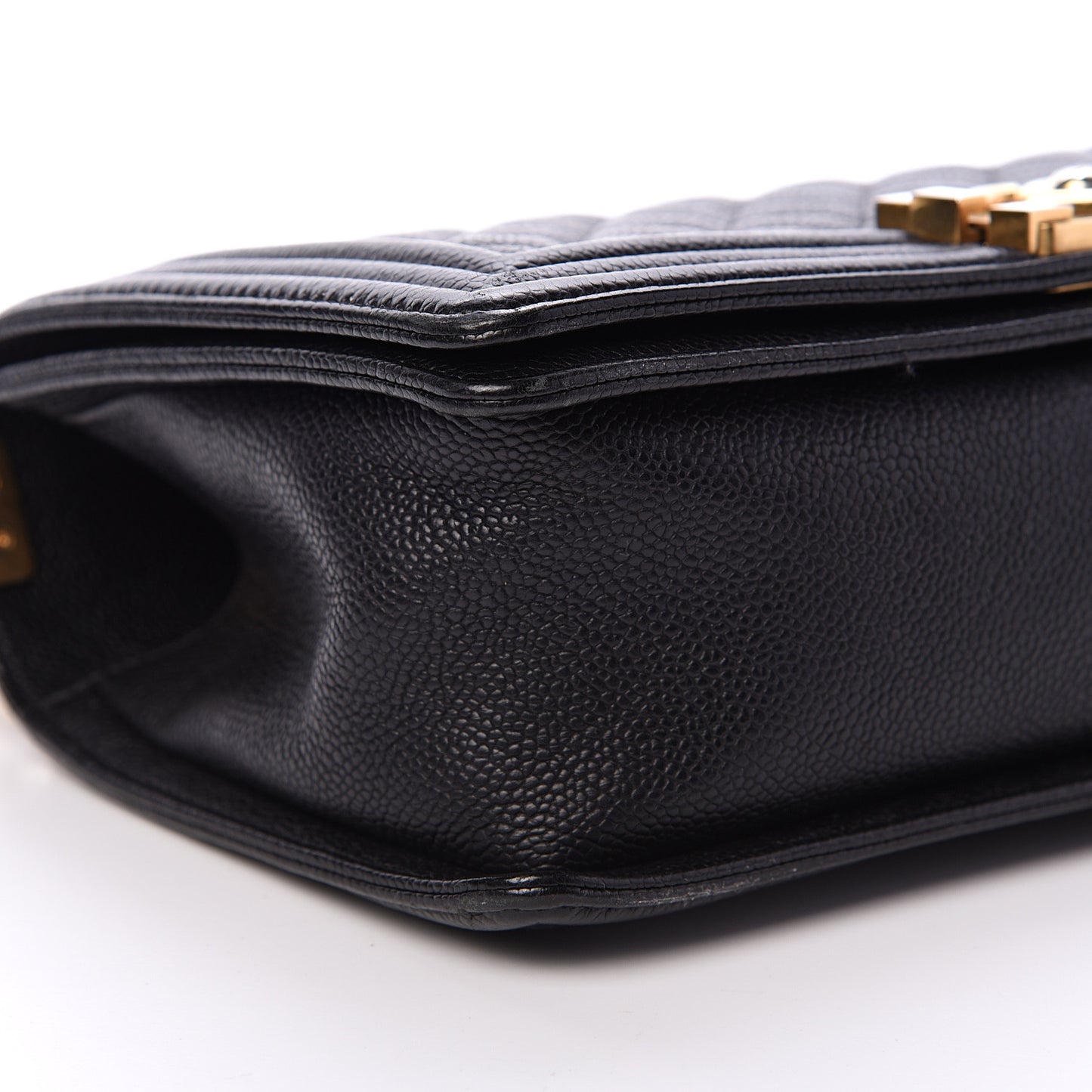 Caviar Quilted Medium Boy Flap Black