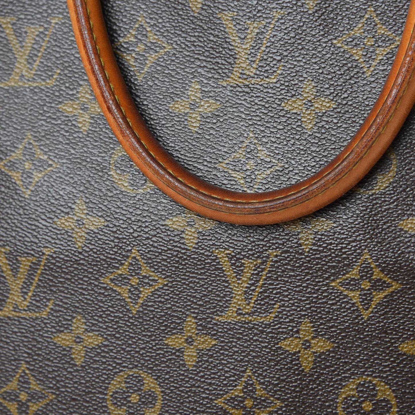 Monogram Sac Plat