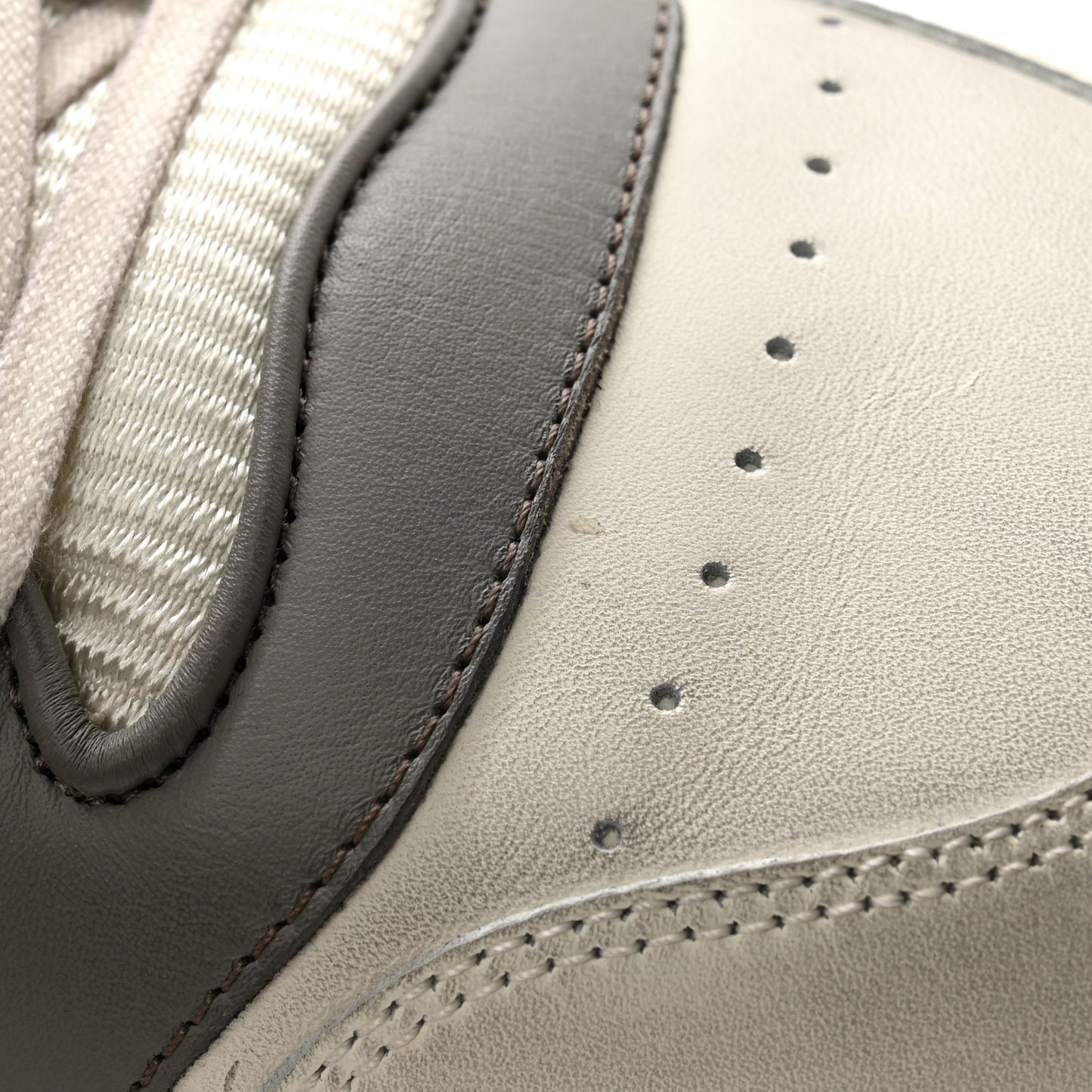 Dali Soft Calfskin Mens Mac80 Sneakers 10 Off White Grey
