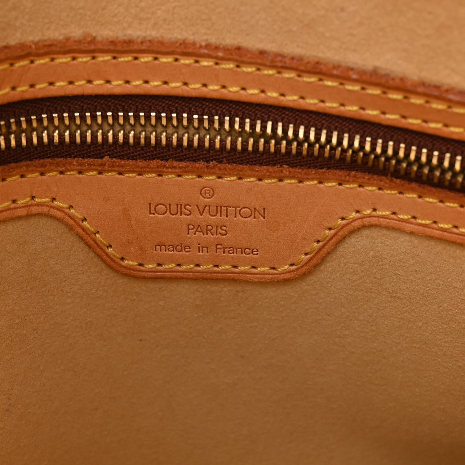 Louis Vuitton Monogram Looping MM 6 of 12