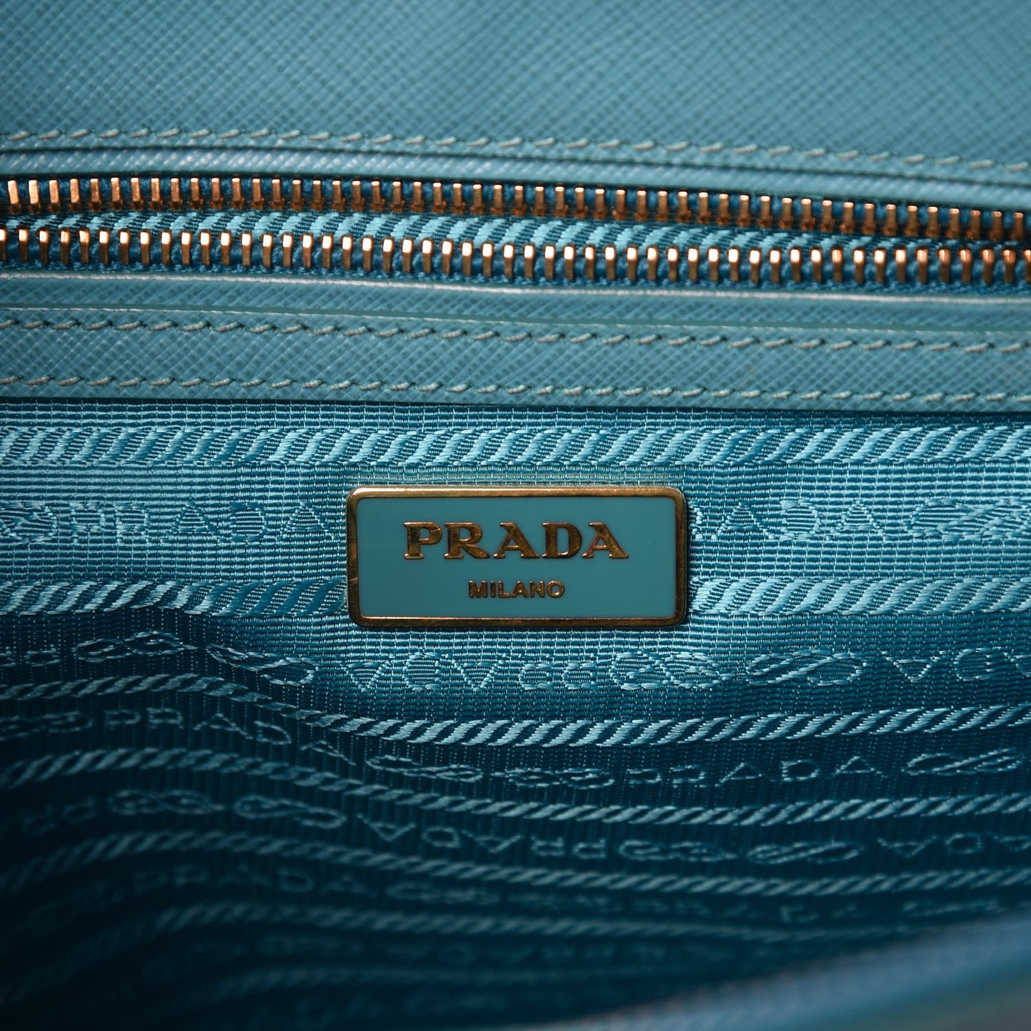 Saffiano Galleria Small Double Zip Tote Turchese