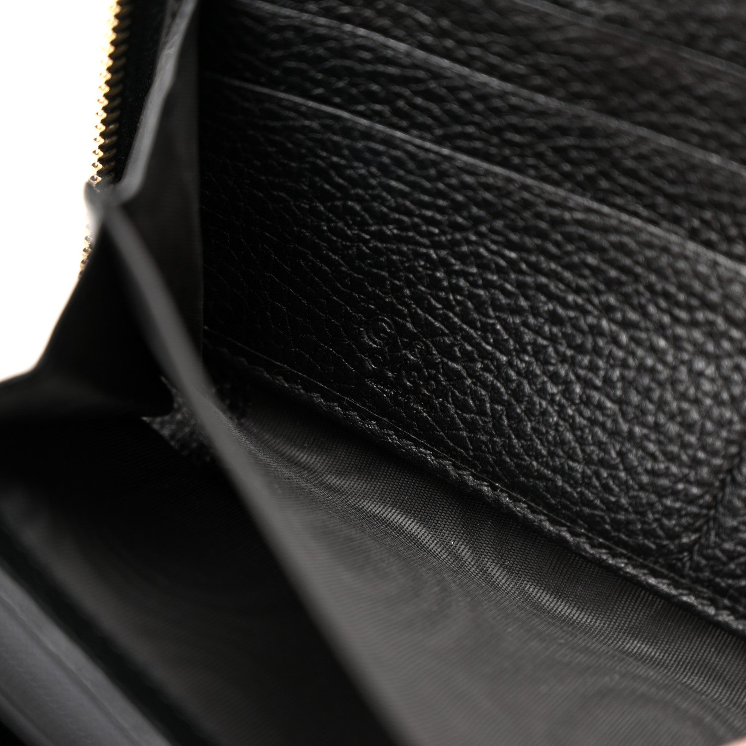Gucci Pebbled Calfskin Soho Zip Around Wallet Black 6 of 11