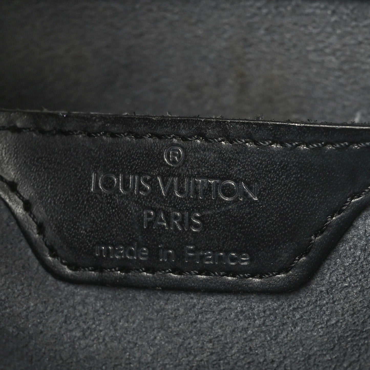 Epi Saint Jacques PM Long Straps Black