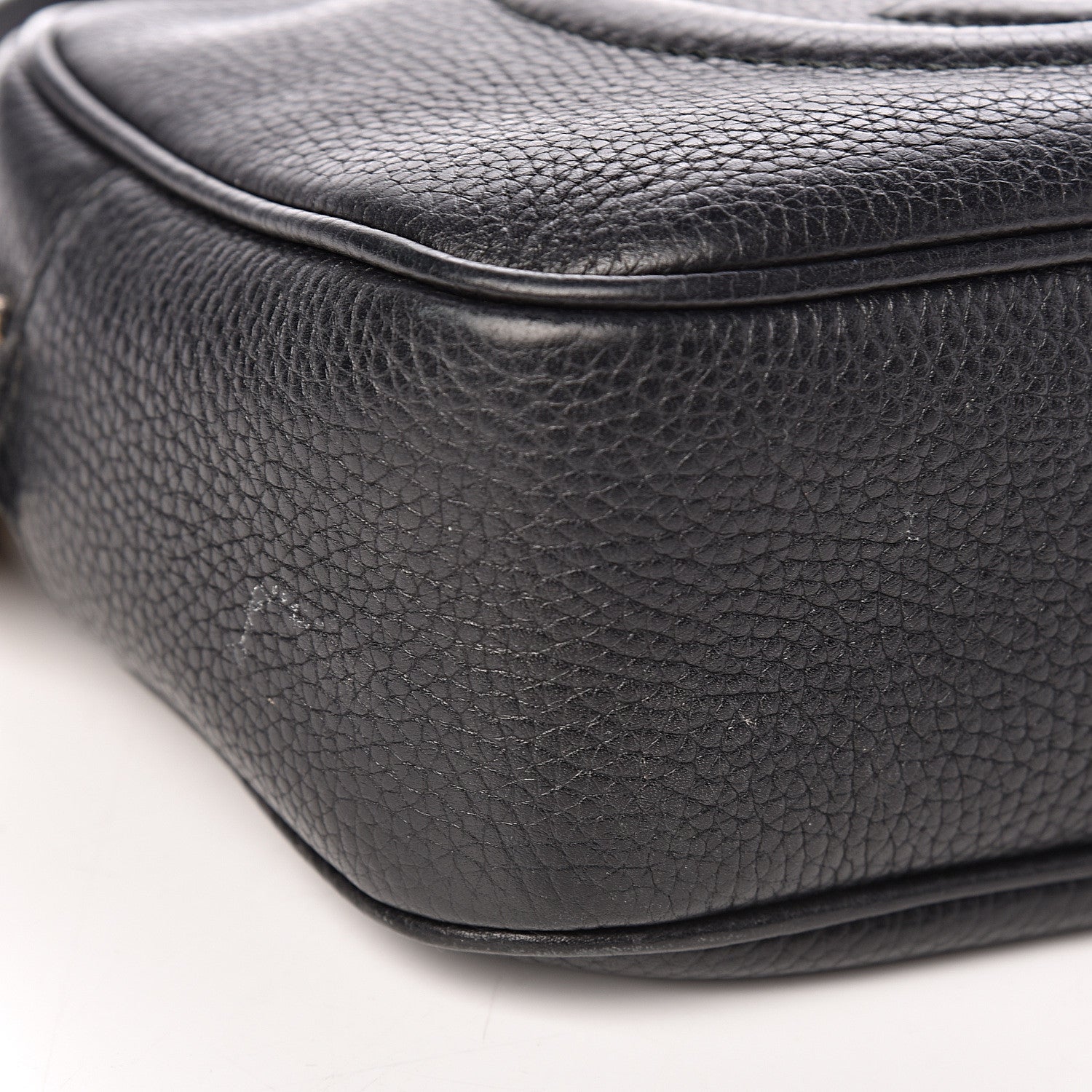 Gucci Pebbled Calfskin Small Soho Disco Bag Black 11 of 15