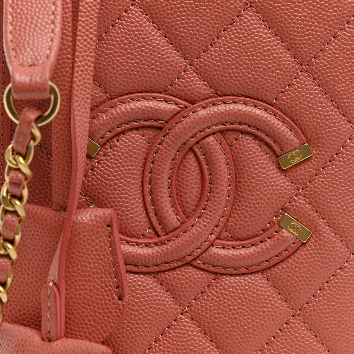 Chanel Caviar Quilted CC North South Filigree Vanity Case Pink 8 of 11