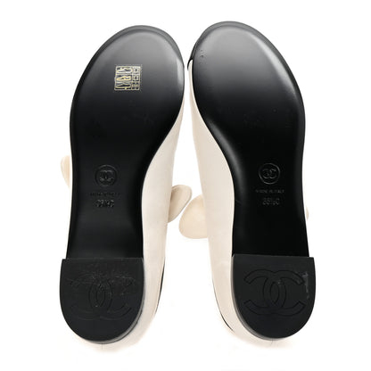 Chanel Lambskin Bow Mary Jane Flats 36.5 White Black 6 of 10