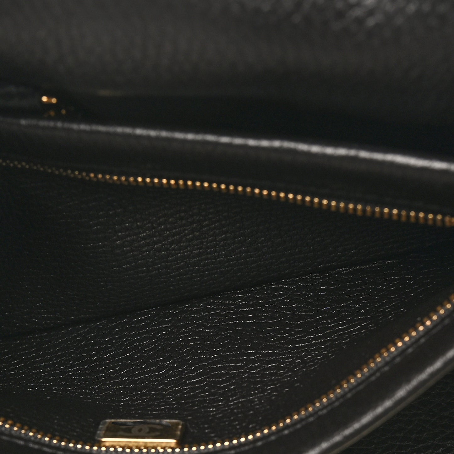 Grained Calfskin Stitched Urban Essentials Small Shopping Bag Black