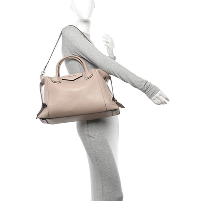 Givenchy Soft Calfskin Medium Soft Antigona Dune 2 of 16