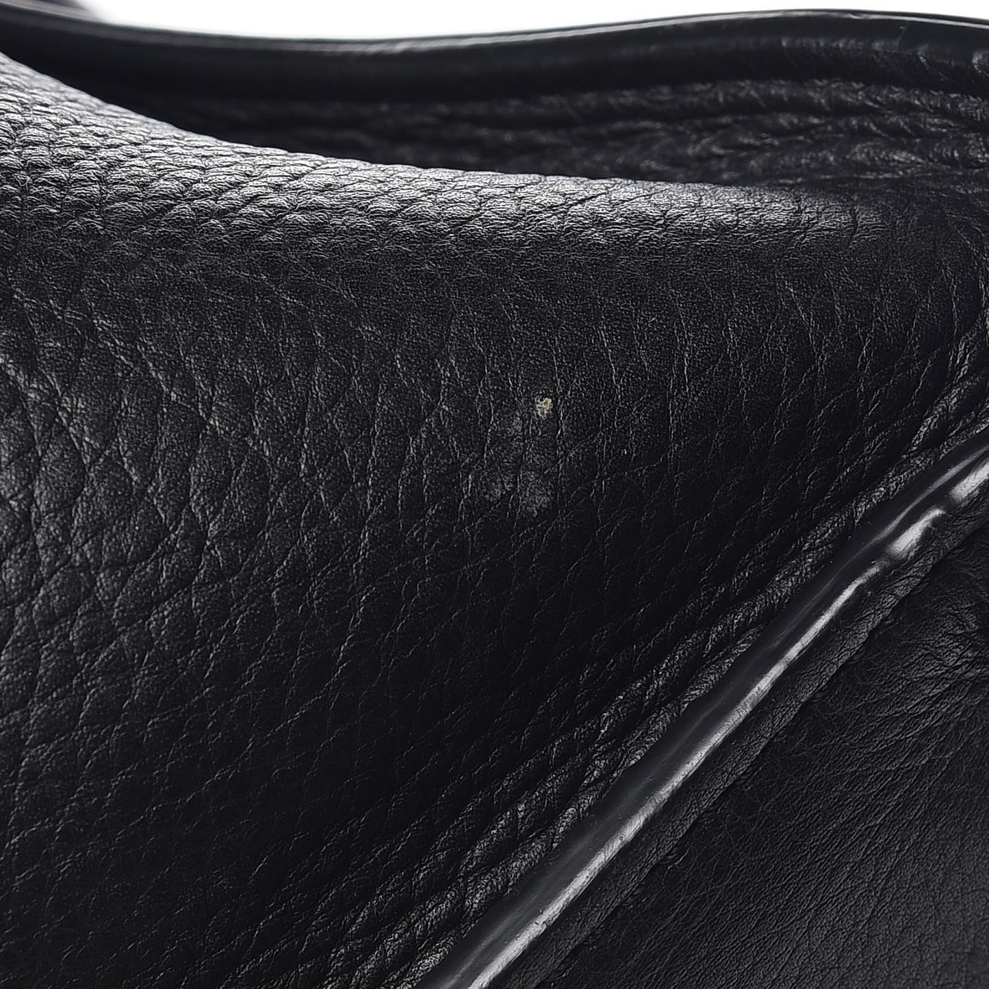 Grained Calfskin Medium Phantom Luggage Black