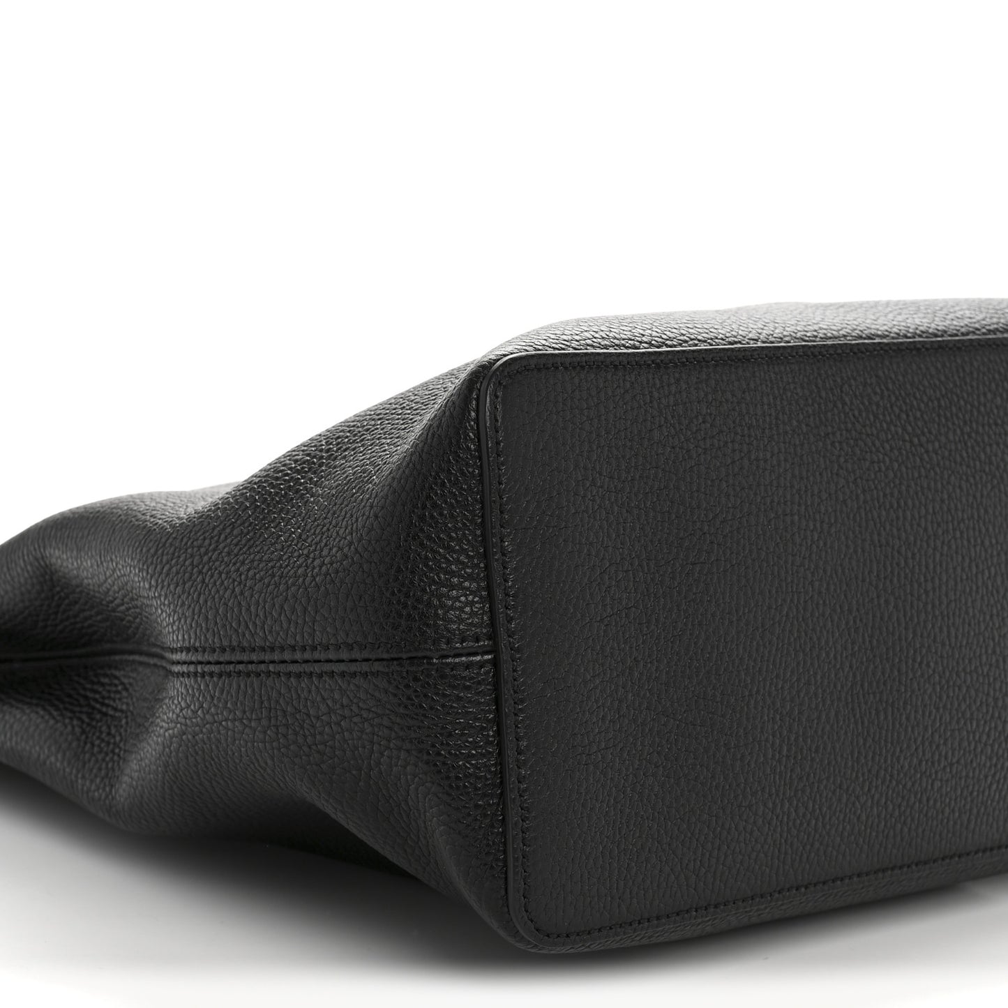Pebbled Calfskin Large Soho Hobo Black