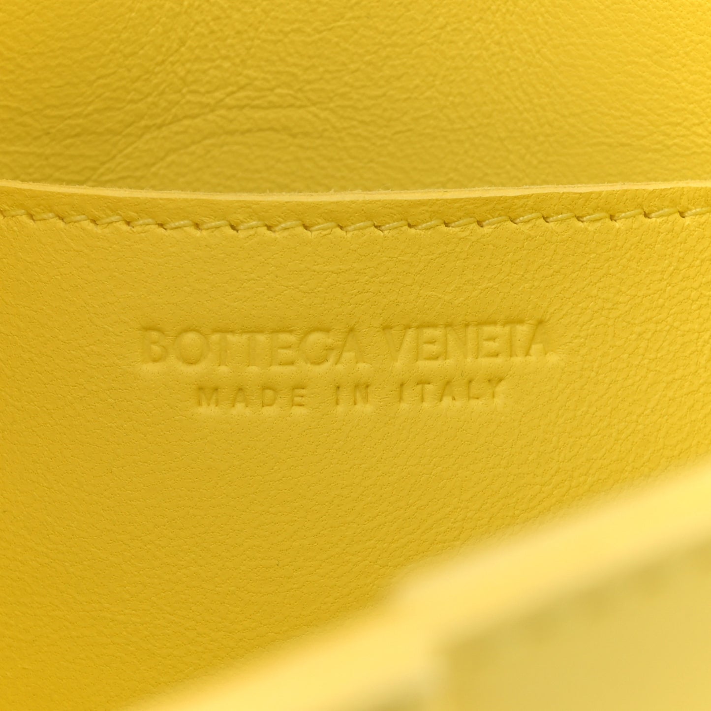 Lambskin Maxi Intrecciato Small Cassette Crossbody Bag Lemonade