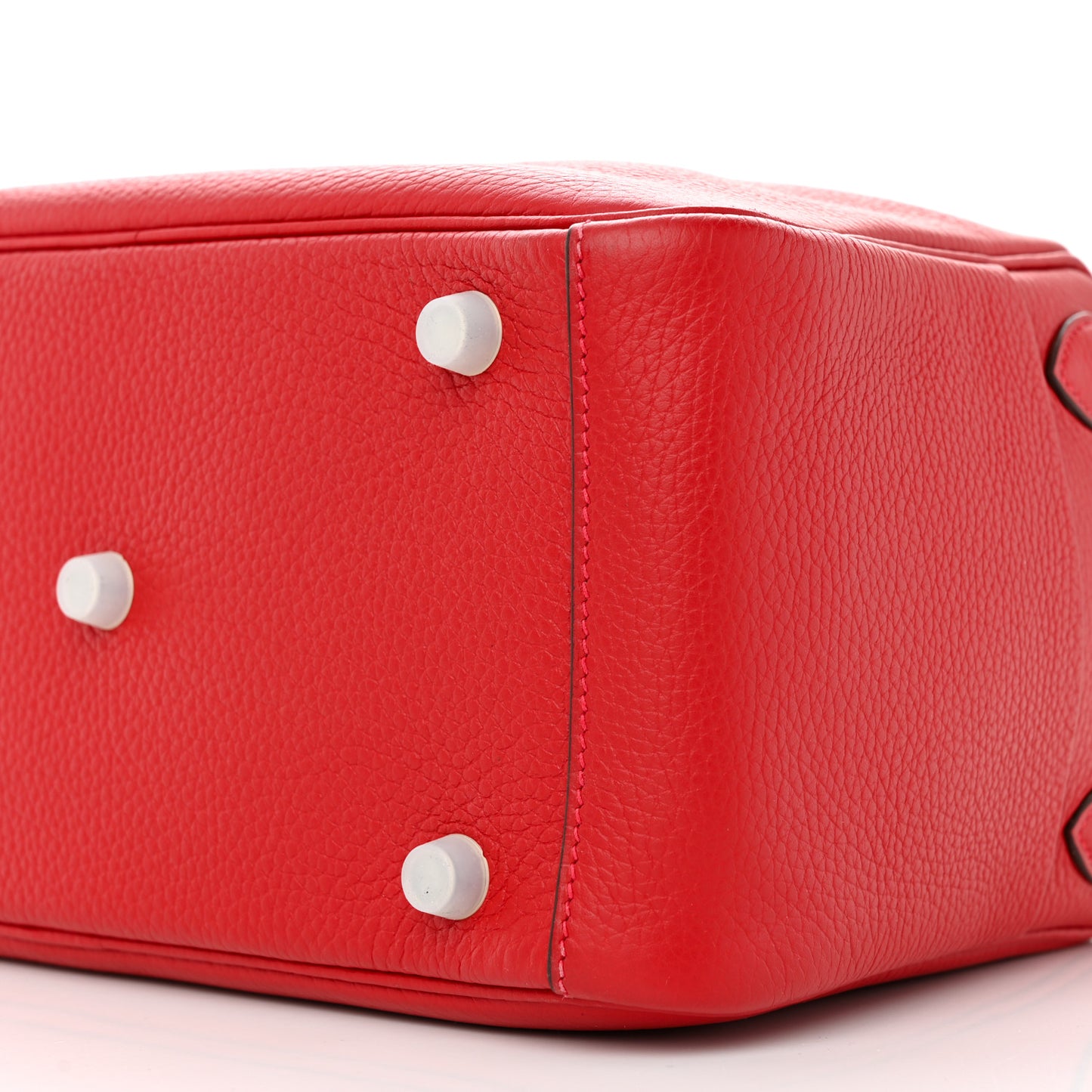 Taurillon Clemence Lindy 26 Rouge Casaque