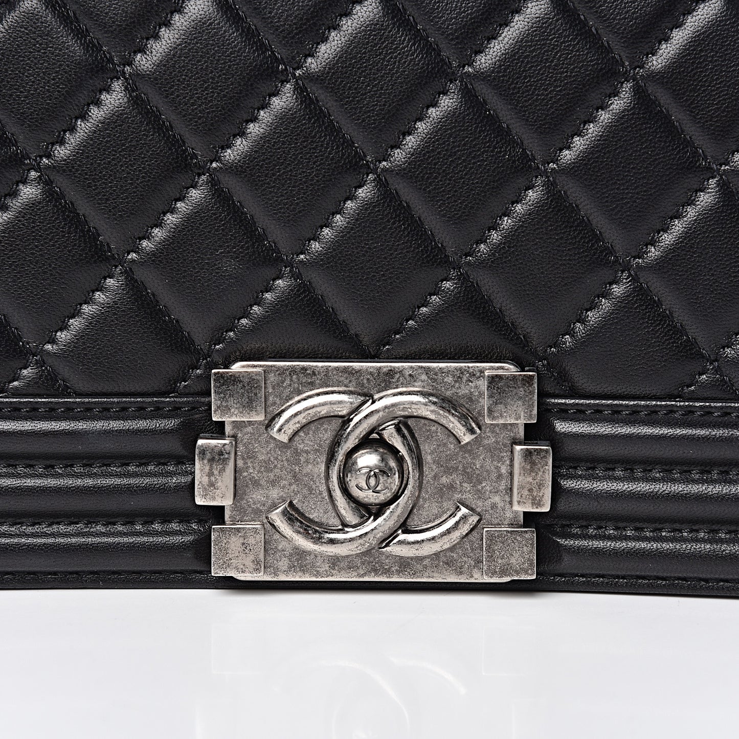 Lambskin Quilted Medium Boy Flap Black