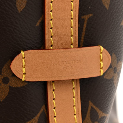 Louis Vuitton Monogram Carryall MM 7 of 11