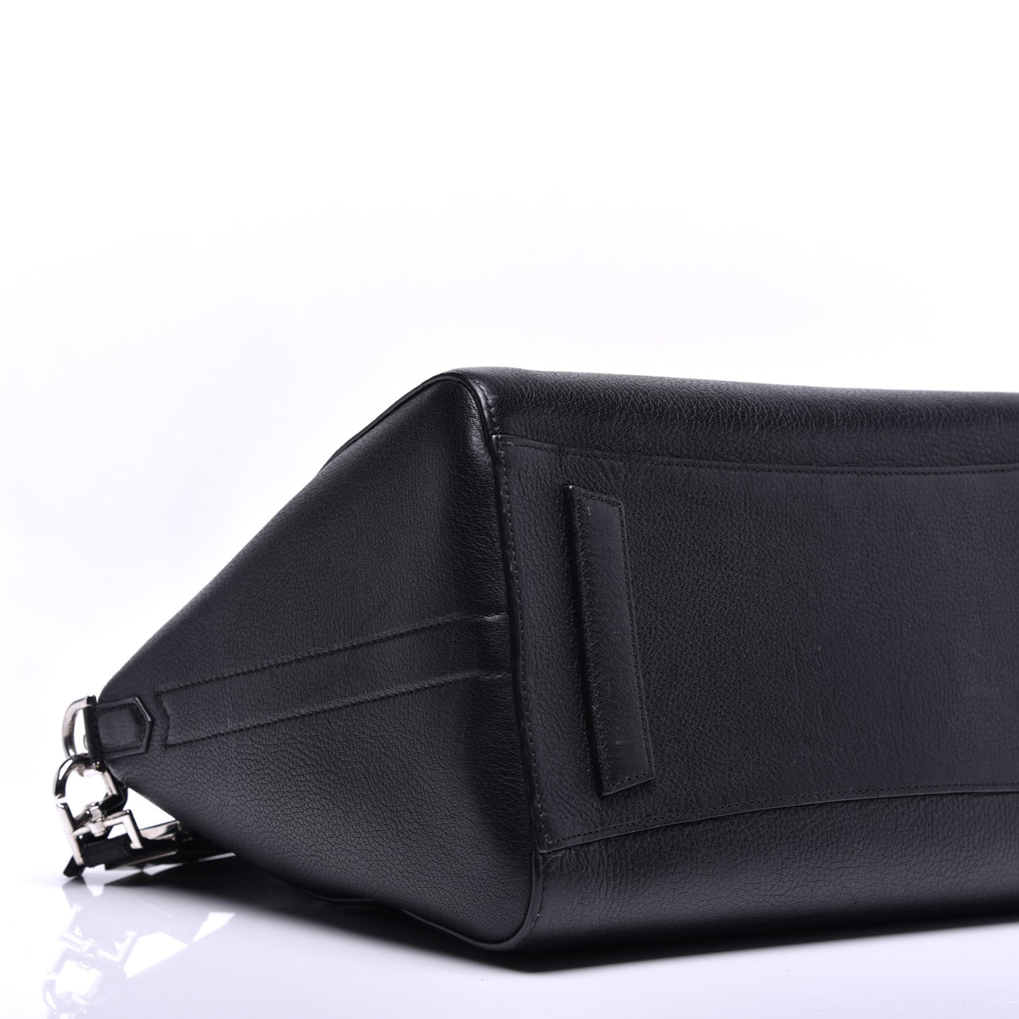 Sugar Goatskin Medium Antigona Black