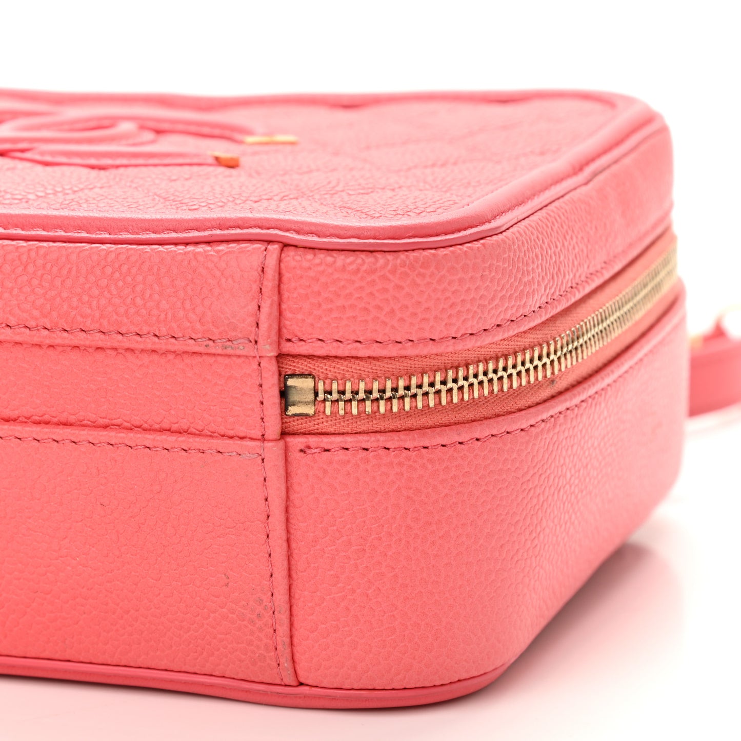Caviar Quilted Medium CC Filigree Vanity Case Coral