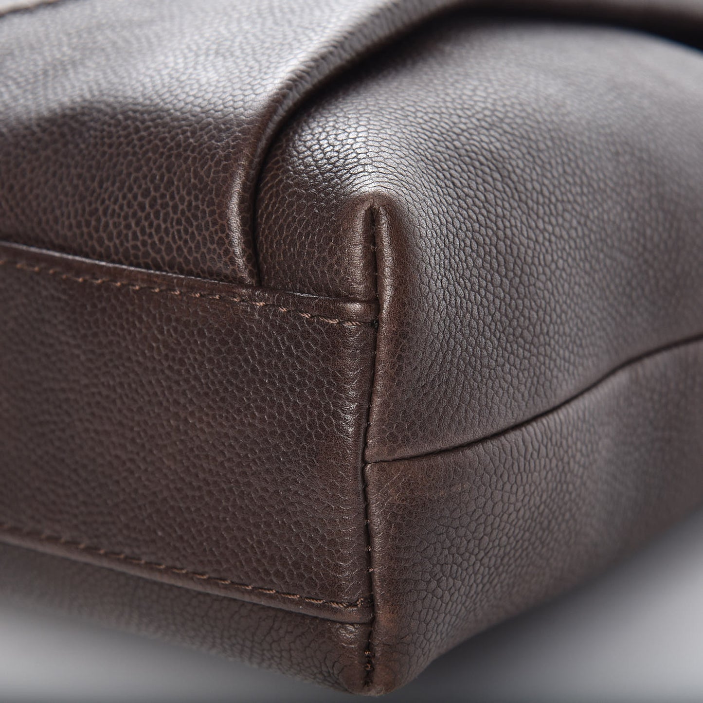 Caviar Large CC Tuck Tote Dark Brown