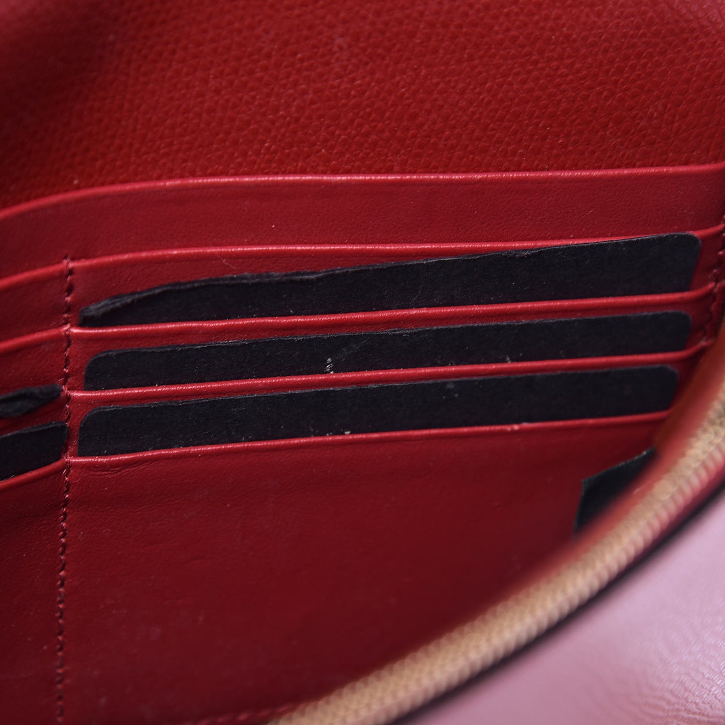 Vitello Cruise F is Fendi FF 1974 Embossed Medium Envelope Wallet On Chain Fragola Maya Black