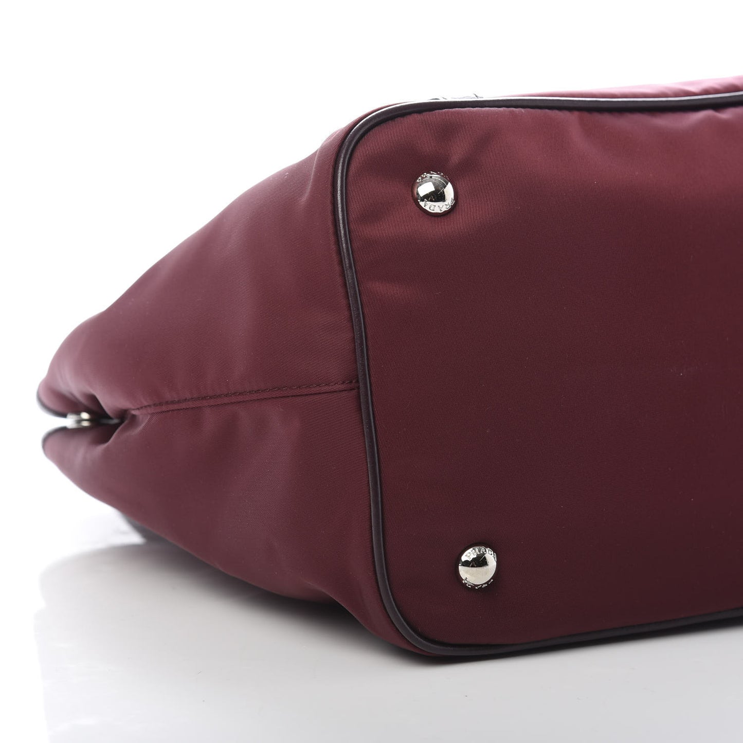 Nylon Tessuto Soft Calf Tote Granato