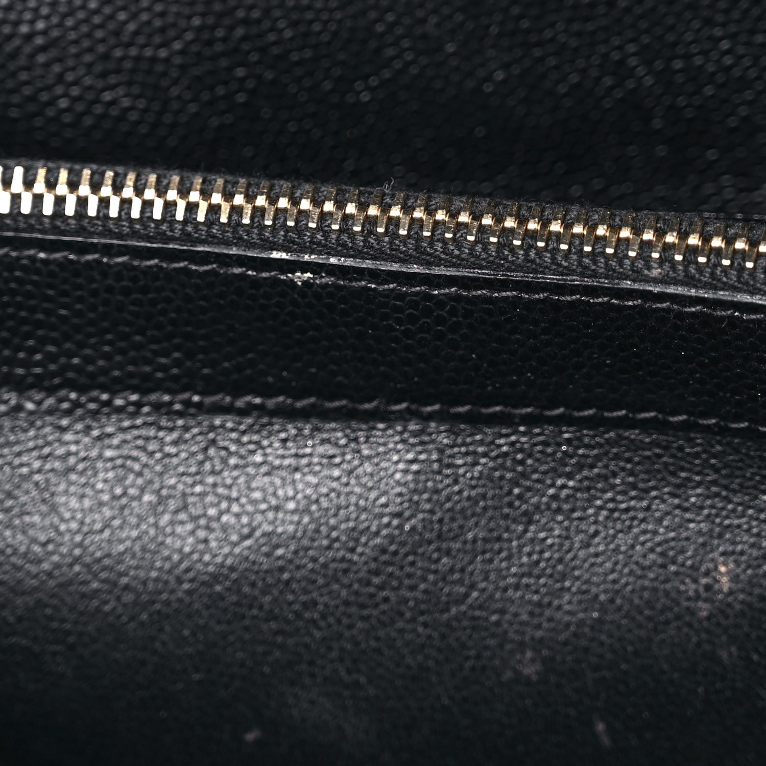 Saint Laurent Grain De Poudre Matelasse Chevron Monogram Chain Wallet Black 19 of 23
